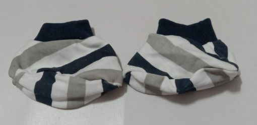 Picture of MDL02406 :: Size:New Born :: Baby Caps, Socks and Mitten Sets