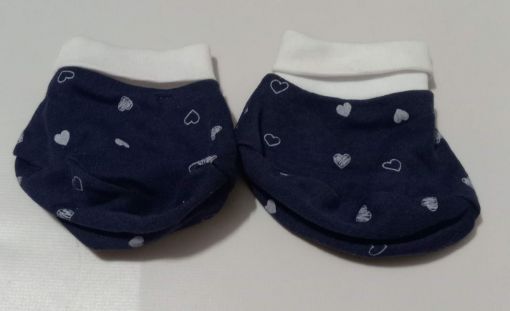 Picture of MDL02406 :: Size:New Born :: Baby Caps, Socks and Mitten Sets
