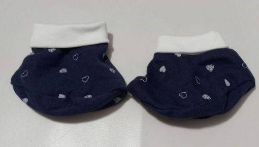 Picture of MDL02406 :: Size:New Born :: Baby Caps, Socks and Mitten Sets